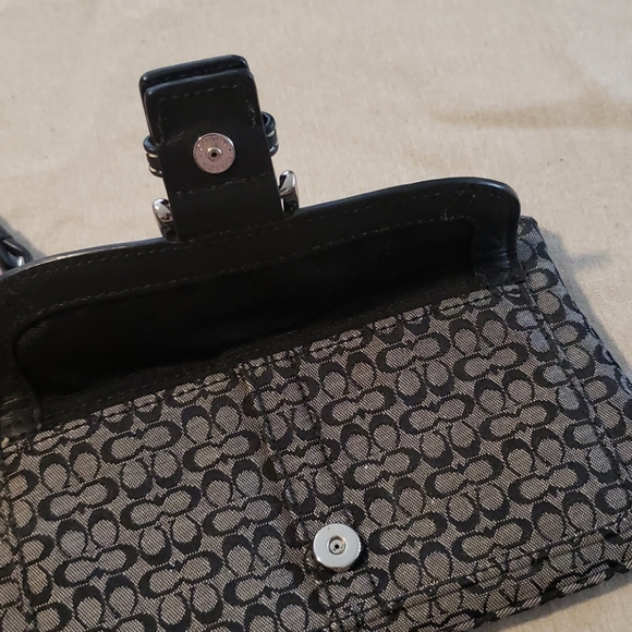 Coach Signature Logo Wristlet! - Picture 8 of 16